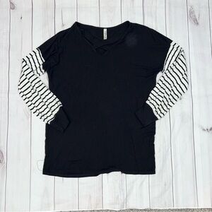 Black and White Striped Long Sleeve Top - Women's Medium